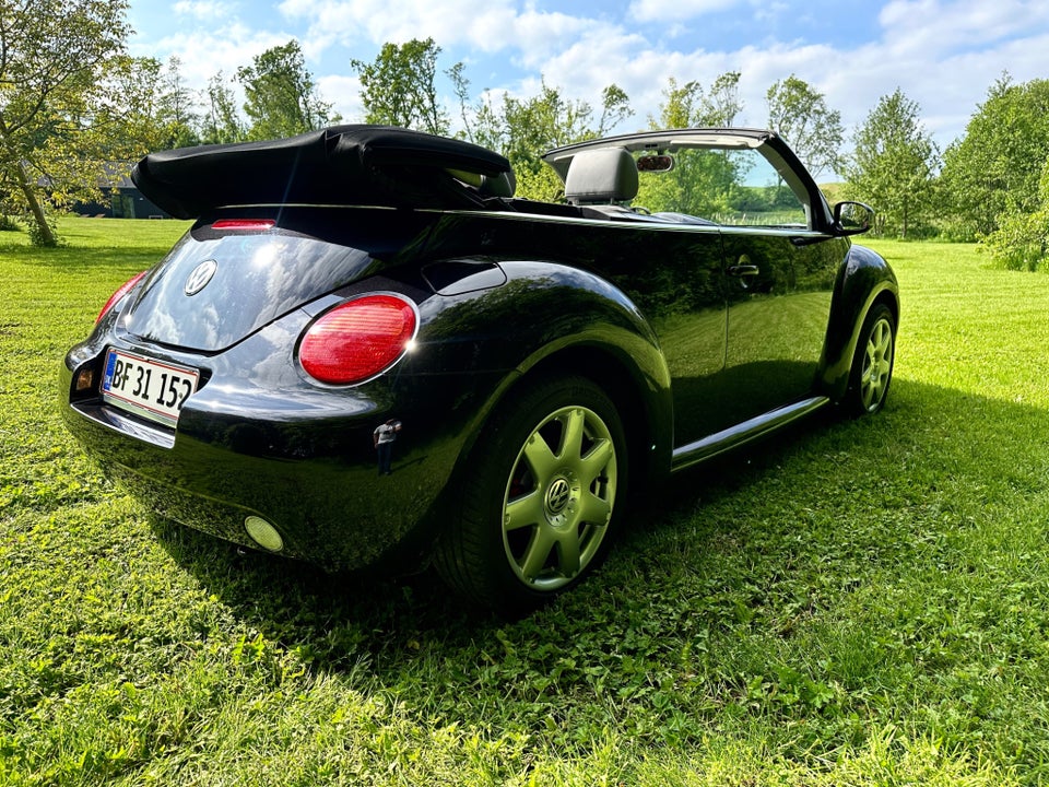 VW New Beetle 1,8 T Highline Cabriolet 2d