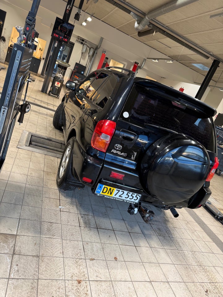 Toyota RAV4 2,0 VVT-i 4x4 5d