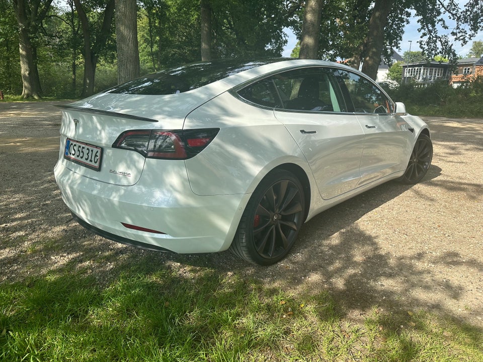 Tesla Model 3 Performance AWD 4d