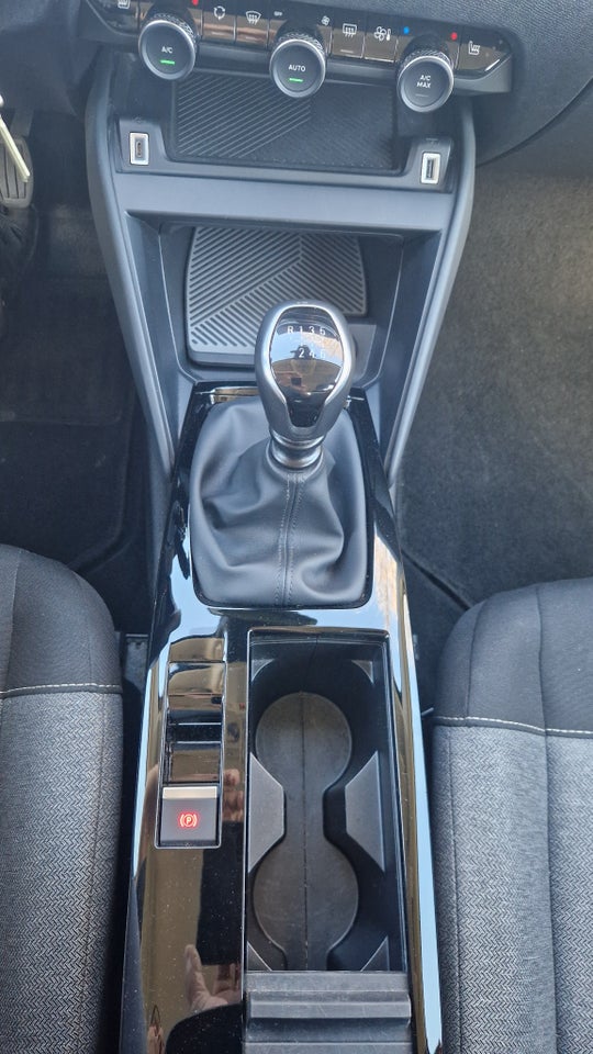 Citroën C4 1,2 PureTech 100 Feel 5d