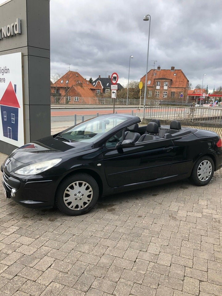 Peugeot 307 2,0 16V CC 2d