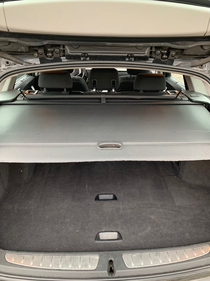 BMW 320d 2,0 Touring 5d