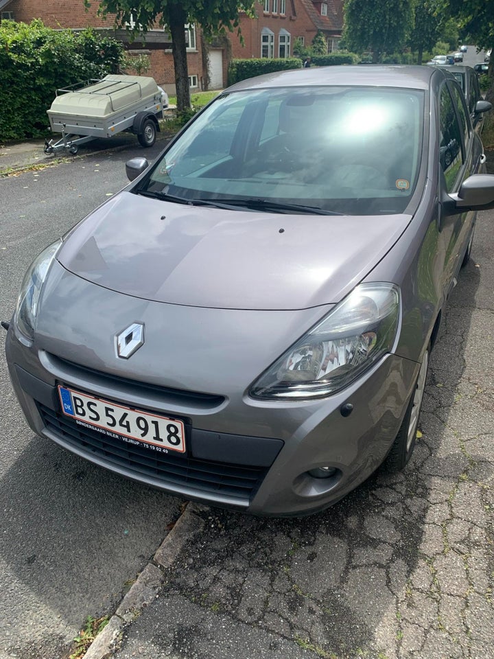 Renault Clio III 1,5 dCi 65 Expression 5d