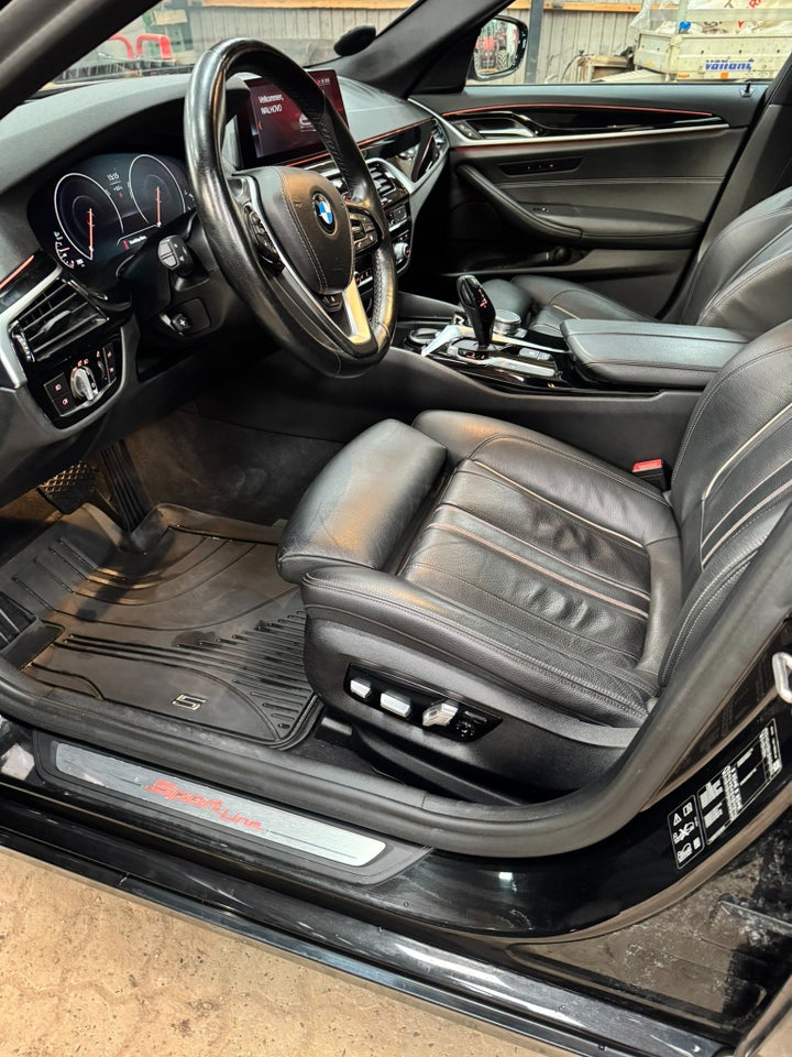 BMW 530d 3,0 Touring Sport Line aut. 5d