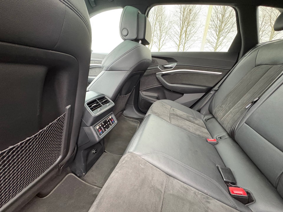 Audi e-tron 55 Prestige quattro 5d