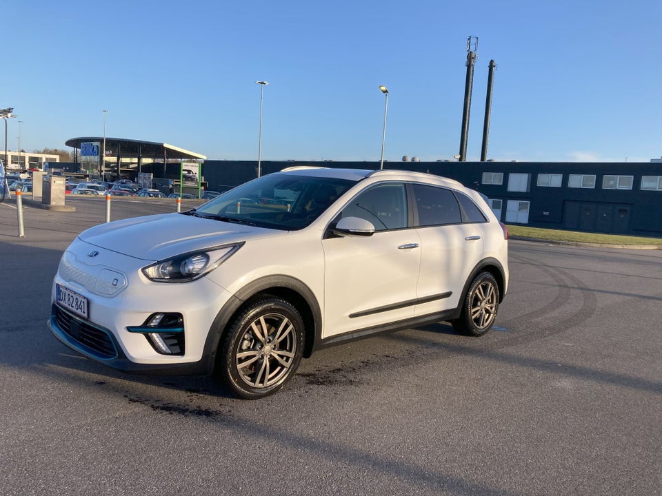 Kia e-Niro 64 Advance 5d