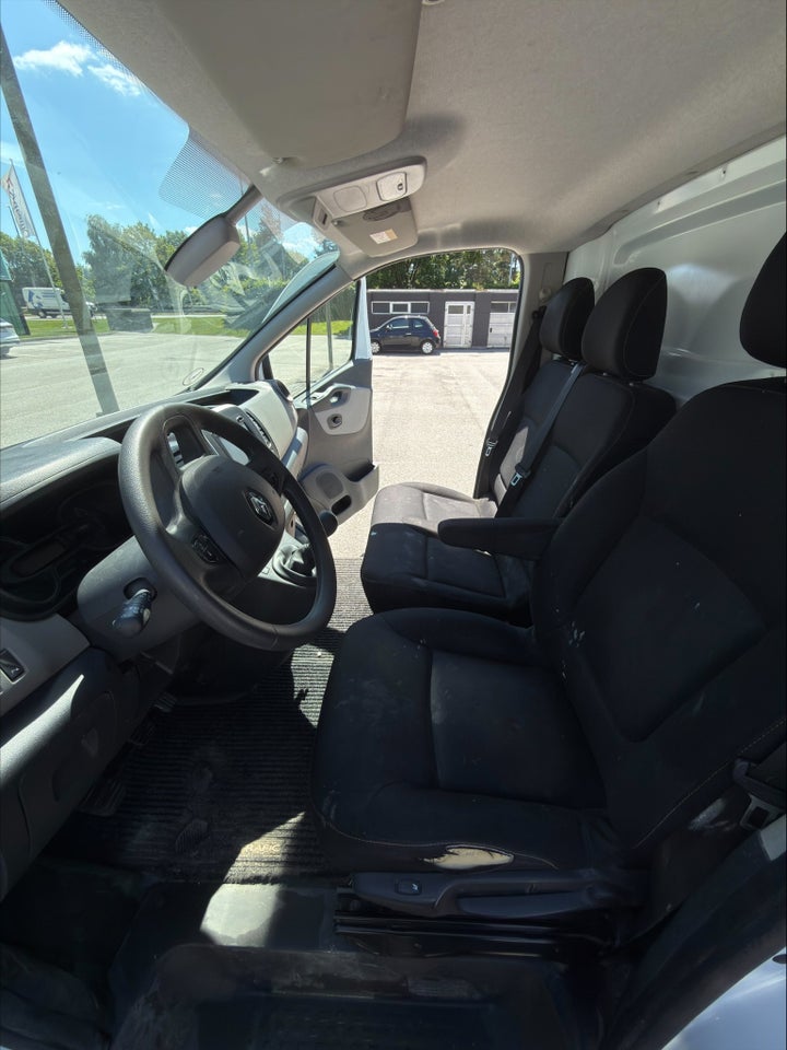 Renault Trafic T29 1,6 dCi 125 L2H2