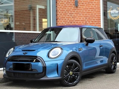 MINI Cooper SE  Essential El aut. Automatgear modelår 2021 km 29000 Blåmetal ABS airbag service ok f