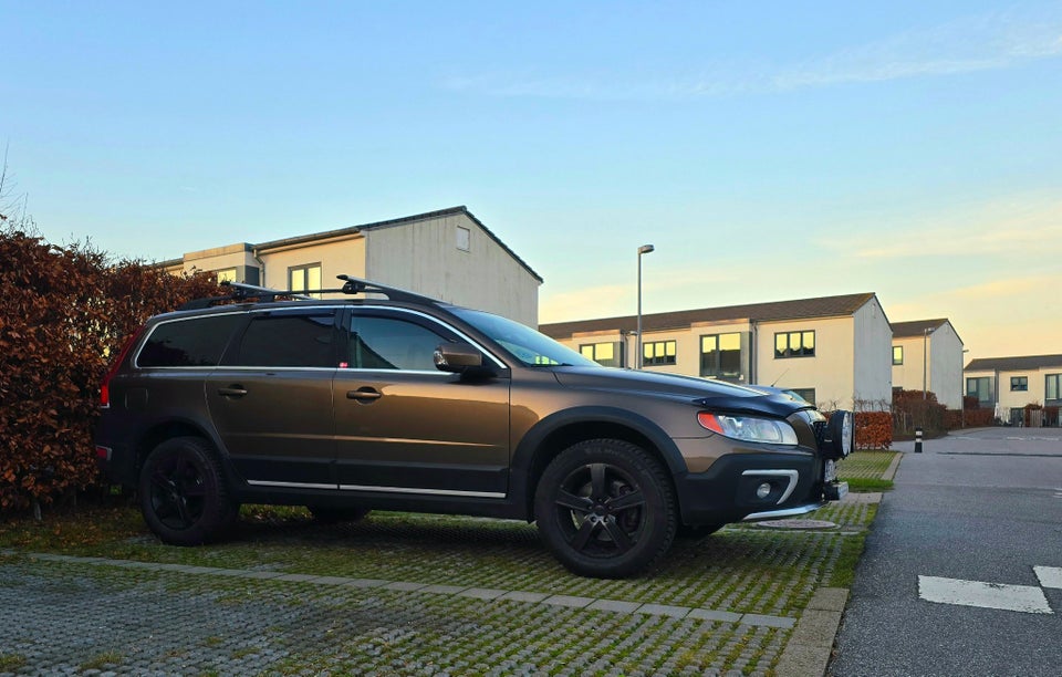 Volvo XC70 2,4 D4 163 Summum aut. AWD 5d
