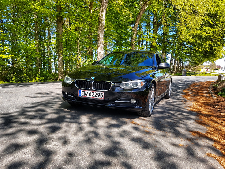 BMW 318d 2,0 Touring 5d