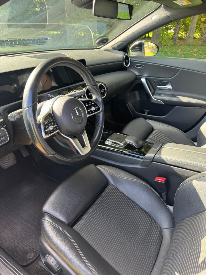 Mercedes A200 1,3 Progressive Line aut. 5d