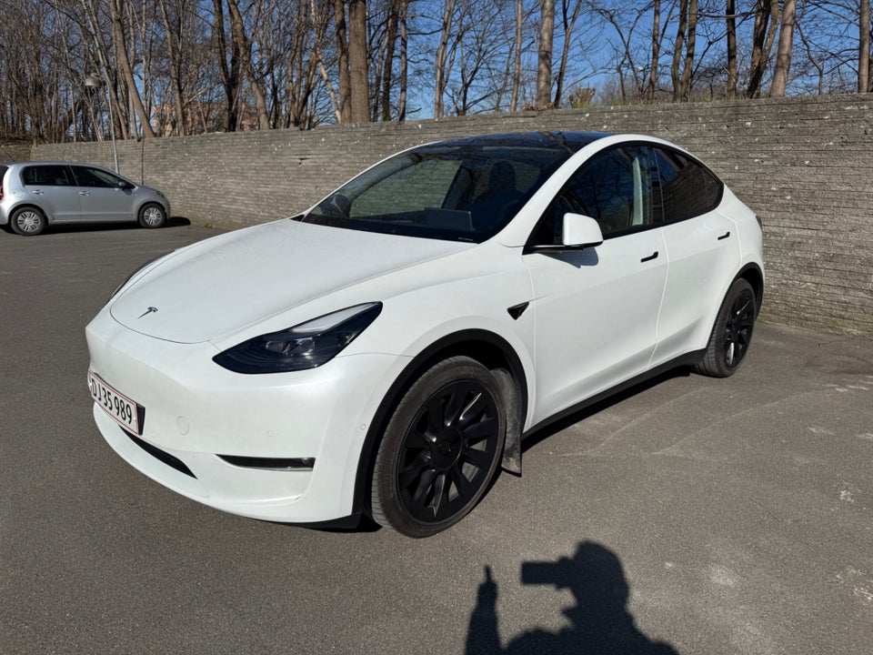 Tesla Model Y Long Range AWD 5d