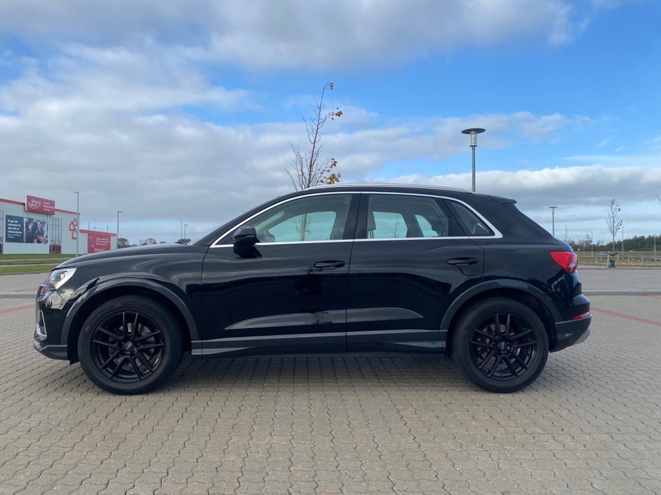 Audi Q3 35 TFSi S-tr. 5d