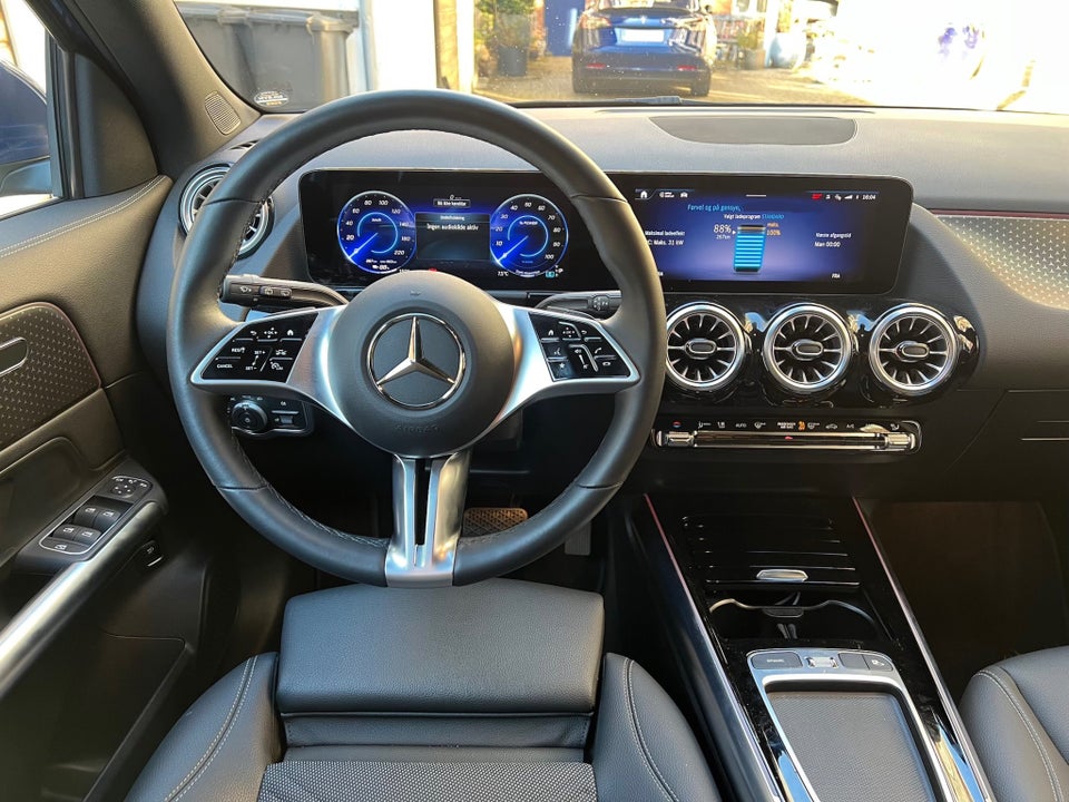 Mercedes EQA250 Progressive 5d