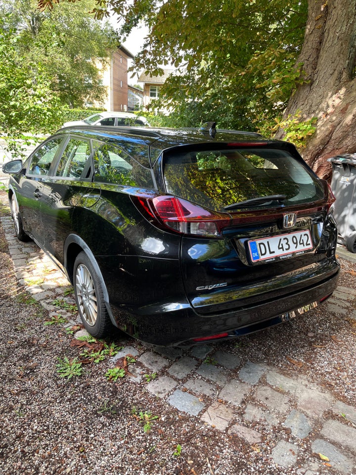 Honda Civic 1,6 i-DTEC Elegance Tourer 5d