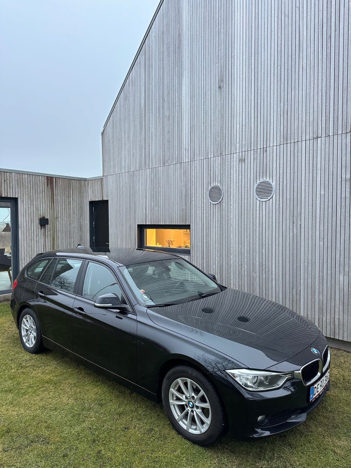 BMW 320d 2,0 Touring aut. 5d
