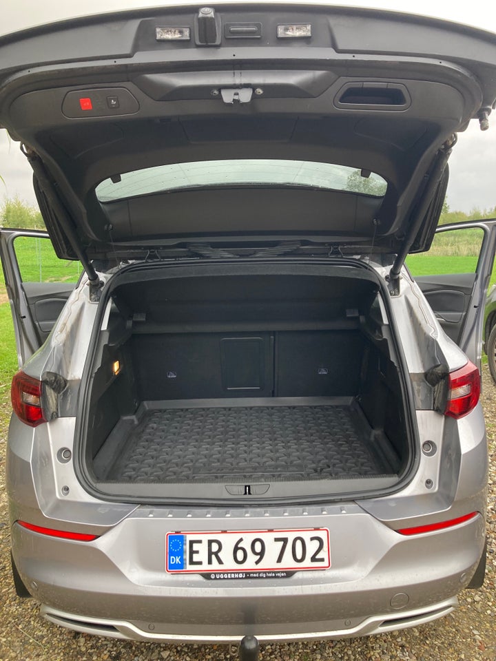Opel Grandland 1,6 Hybrid Ultimate aut. 5d