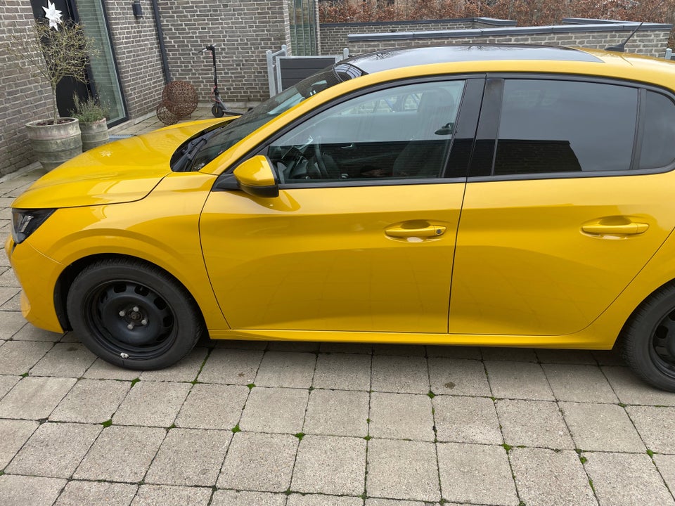 Peugeot 208 1,2 PureTech 100 Allure Sky Comfort 5d