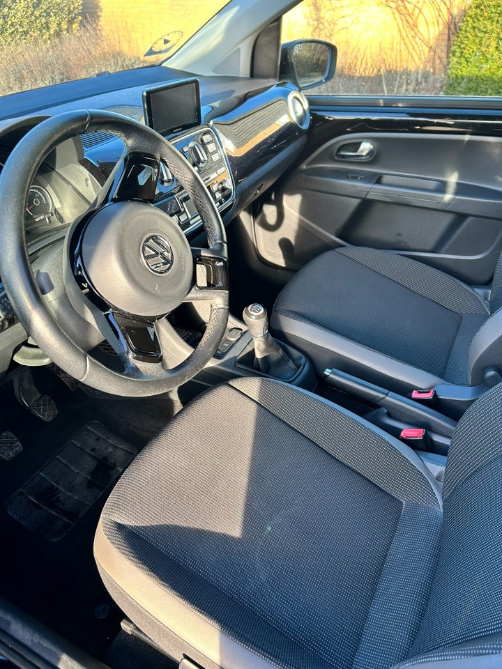 VW Up! 1,0 60 High Up! BMT 5d