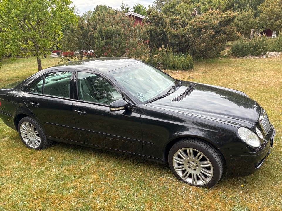Mercedes E200 1,8 Kompressor Elegance 4d