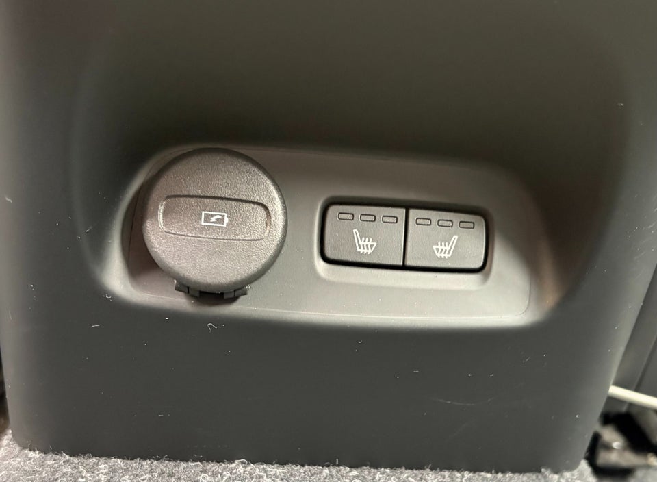 Volvo XC40 2,0 D4 190 Inscription aut. AWD 5d