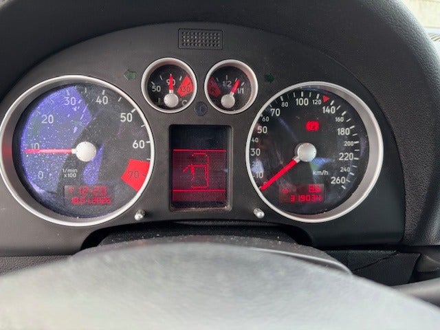 Audi TT 1,8 T 180 Coupé 2d