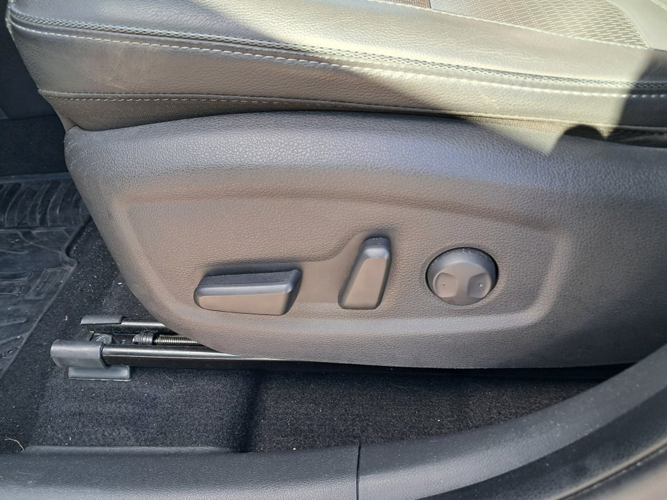 Hyundai Kona 64 EV Premium 5d