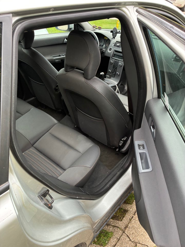 Volvo V50 1,6 D DRIVe 5d