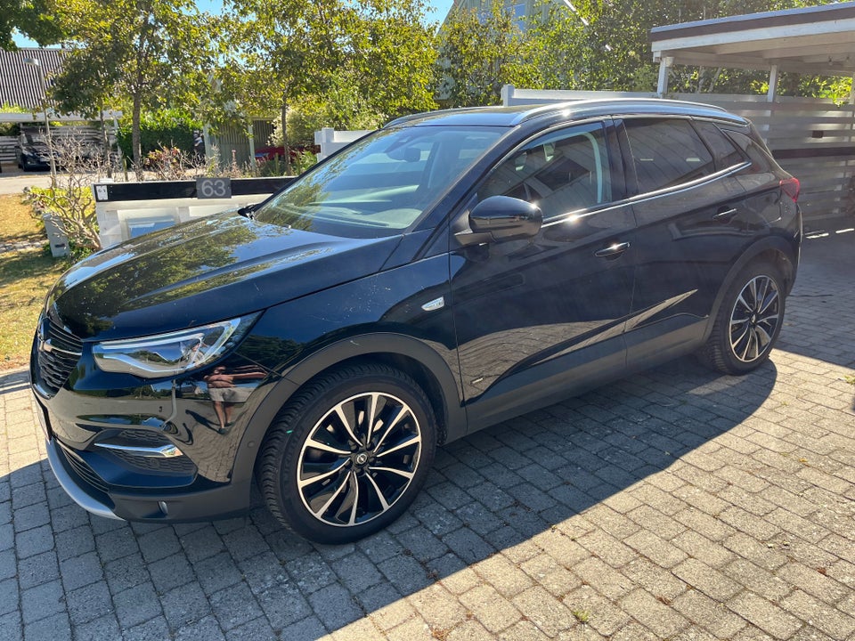 Opel Grandland X 1,6 Hybrid Cosmo Prestige aut. 5d