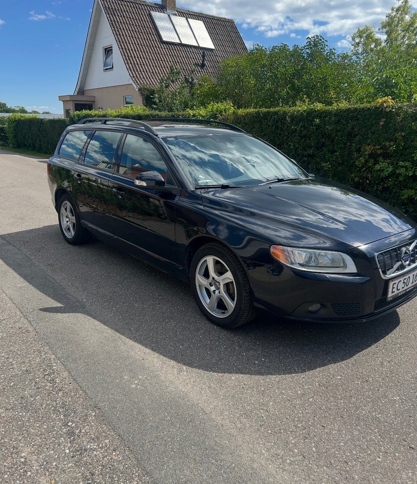 Volvo V70 2,5 T 230 Summum aut. 5d