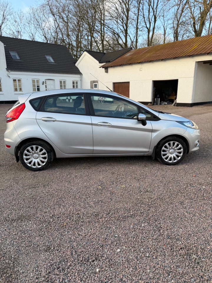 Ford Fiesta 1,25 60 Titanium 5d