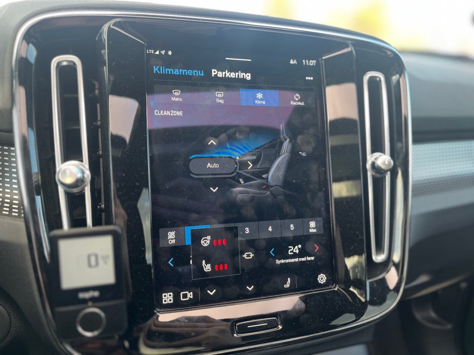 Volvo XC40 P8 ReCharge Twin Pro 5d