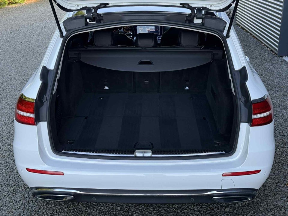 Mercedes E220 d 2,0 AMG Line stc. aut. 5d