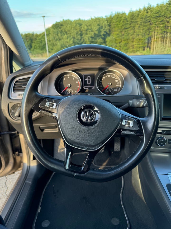 VW Golf VII 1,4 TSi 125 Comfortline DSG BMT 5d