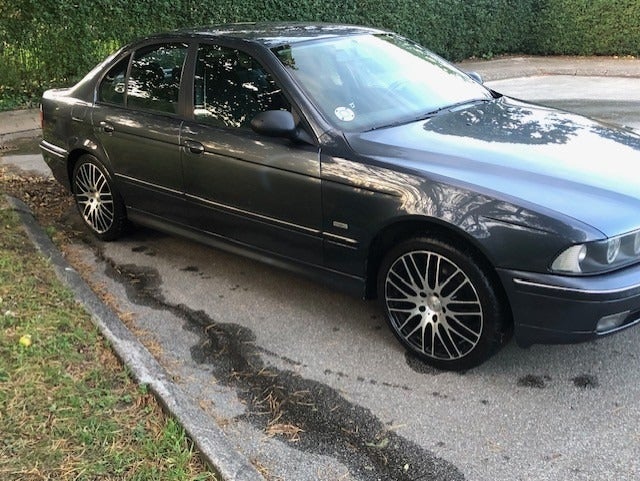 BMW 528i 2,8 Touring 5d