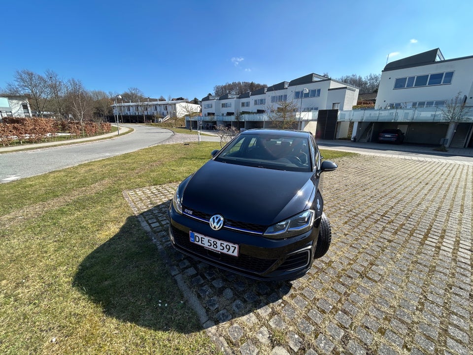 VW Golf VII 1,4 GTE DSG 5d
