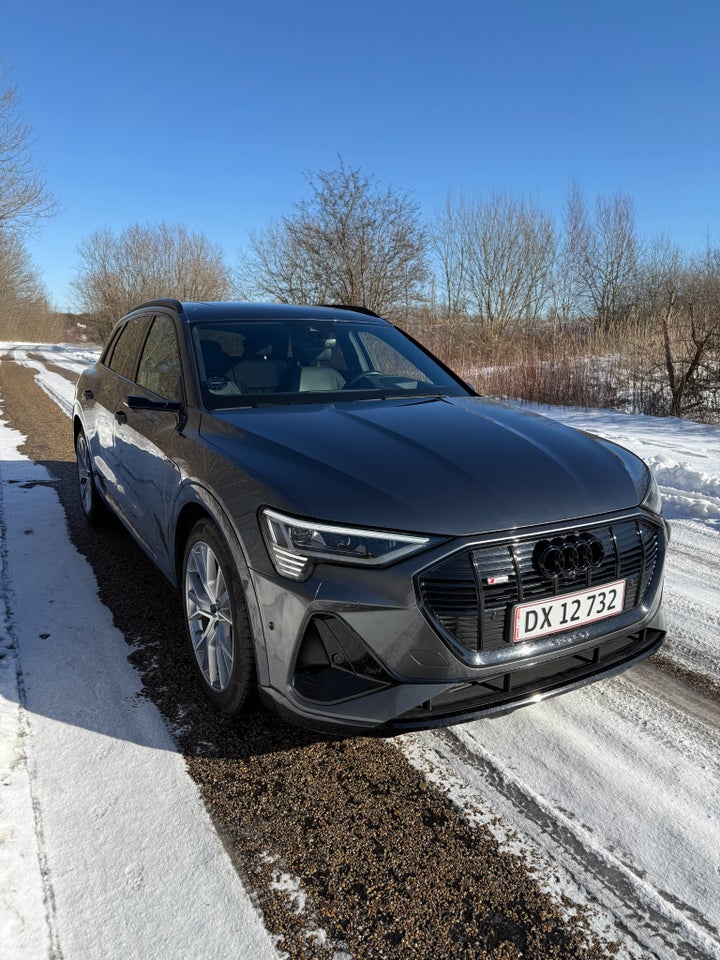 Audi e-tron 55 S-line Prestige quattro 5d