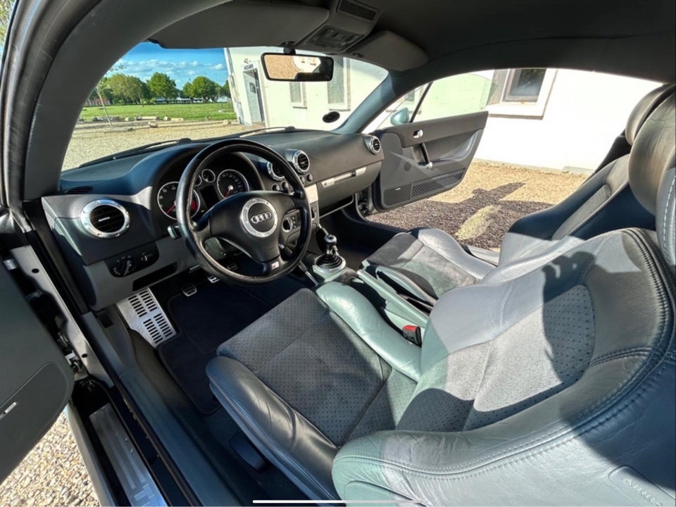 Audi TT 1,8 T 180 Coupé 2d