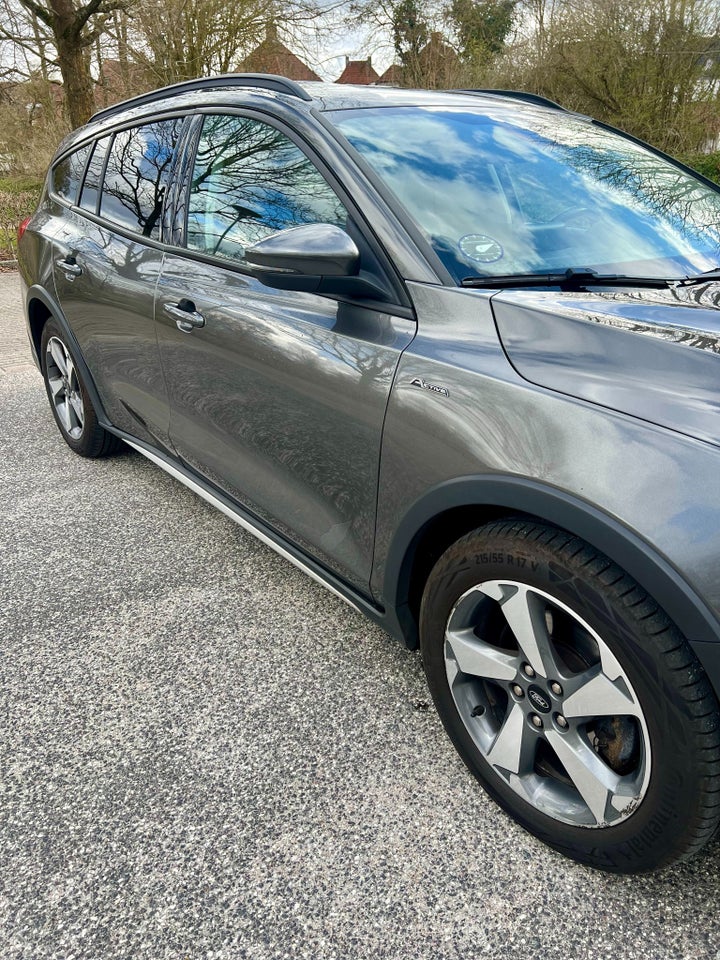 Ford Focus 1,5 EcoBlue Titanium Van 5d