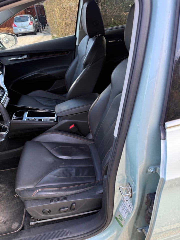 Skoda Enyaq 80 iV Plus First Edition 5d