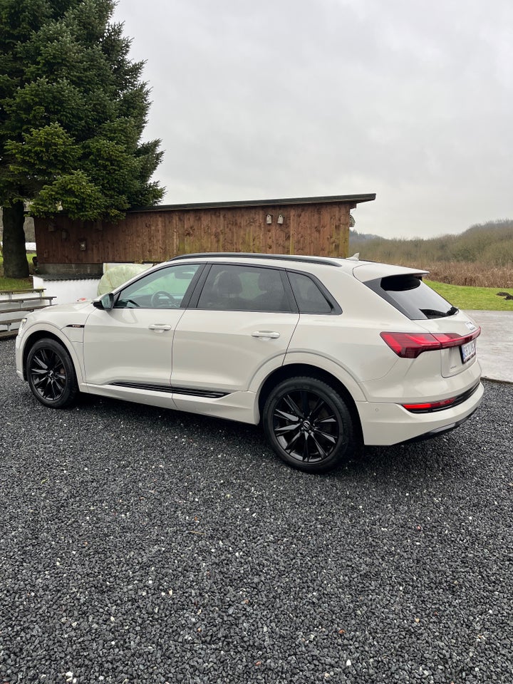 Audi e-tron 55 Advanced quattro 5d
