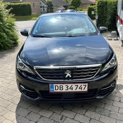 Peugeot 308 1,5 BlueHDi 130 Infinity 5d