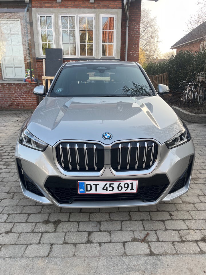 BMW iX1 xDrive30 M-Sport 5d