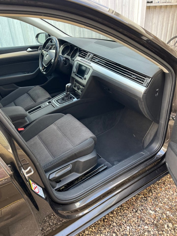 VW Passat 2,0 TDi 150 Comfortline Premium Variant DSG 5d