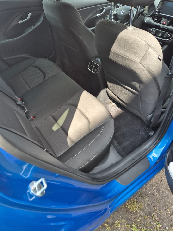 Hyundai i30 1,6 CRDi 110 Premium DCT 5d