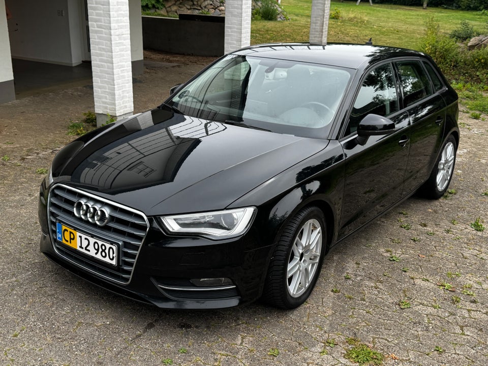 Audi A3 2,0 TDi 150 Ambiente Sportback Van 5d
