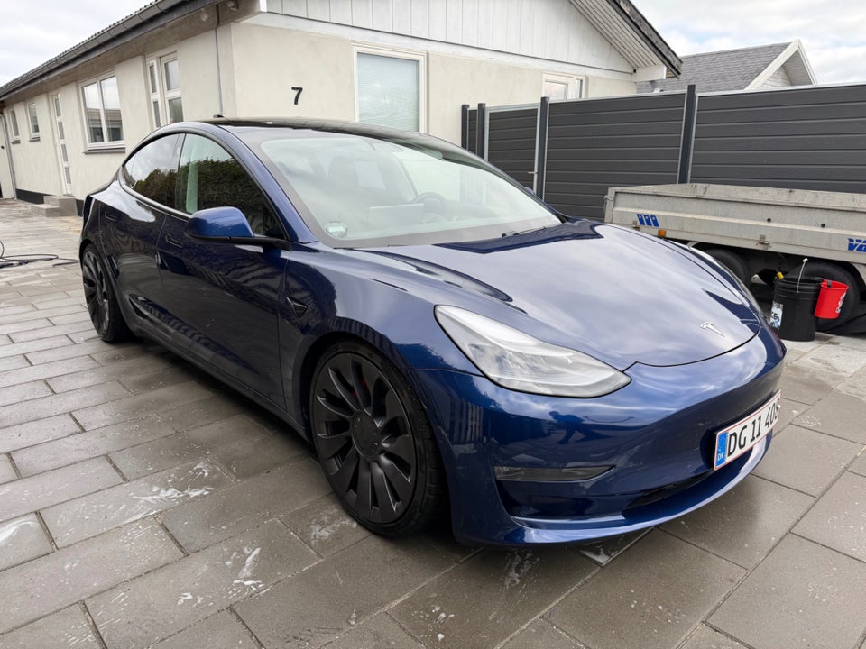 Tesla Model 3 Performance AWD 4d