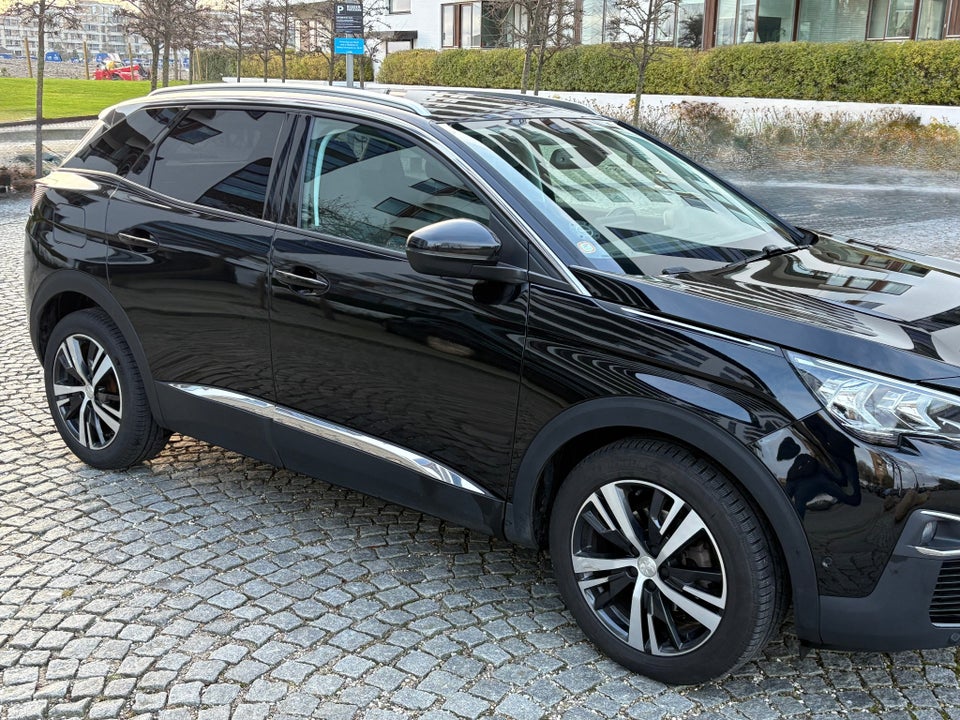 Peugeot 3008 1,2 e-THP 130 Allure EAT6 5d