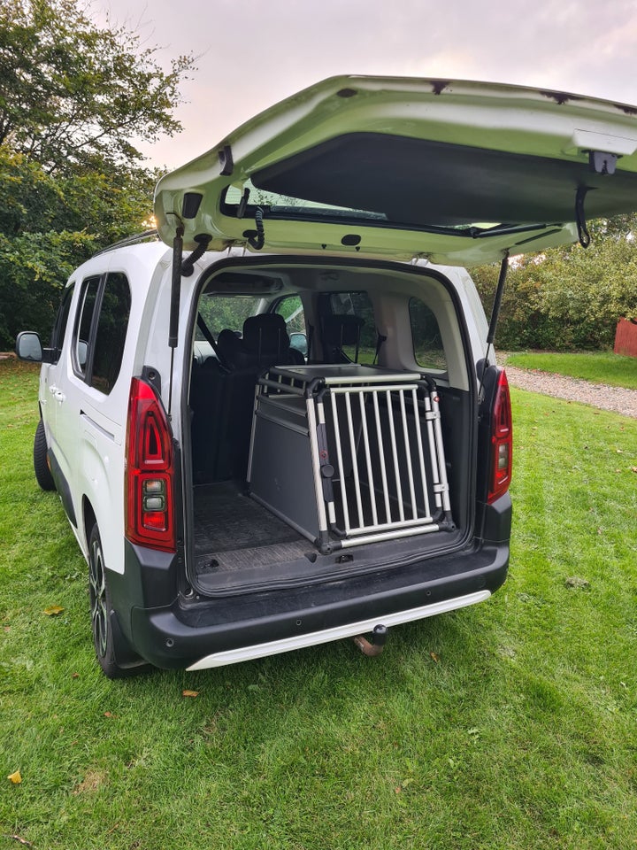 Citroën Berlingo 1,2 PureTech 130 Shine EAT8 5d