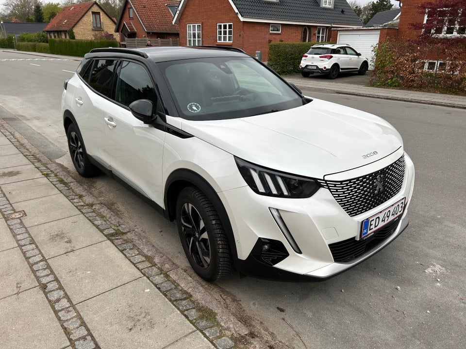 Peugeot e-2008 50 GT 5d